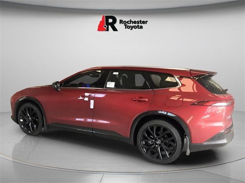 New 2025 Toyota Crown Signia image 7