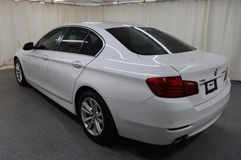 Used 2014 BMW 528i xDrive Sedan AWD/4WD image 4