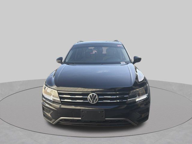 Used 2020 Volkswagen Tiguan SE w/ Panoramic Sunroof Package AWD/4WD image 9