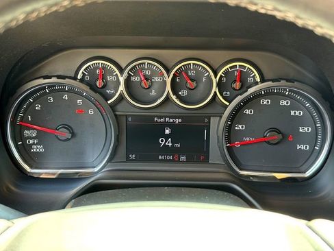 Used 2021 Chevrolet Suburban LT image 15