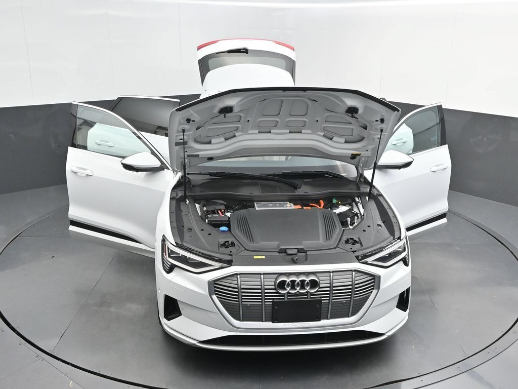 Used 2019 Audi e-tron Premium Plus AWD/4WD image 54