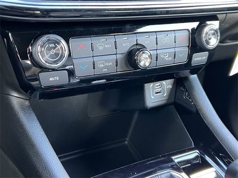 New 2026 Jeep Compass Limited image 23