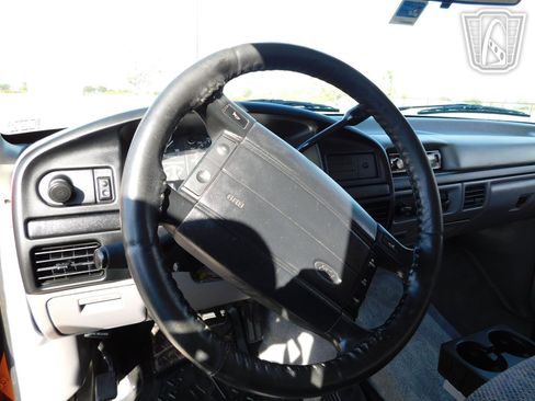 Used 1996 Ford Bronco image 29