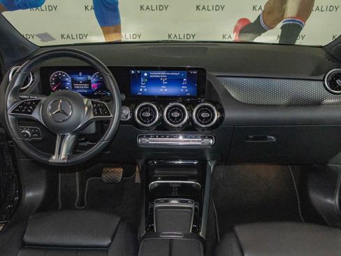 Used 2025 Mercedes-Benz GLA 250 image 3