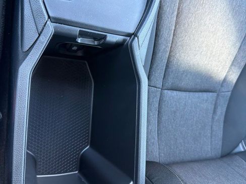 Used 2023 Honda Accord LX image 25