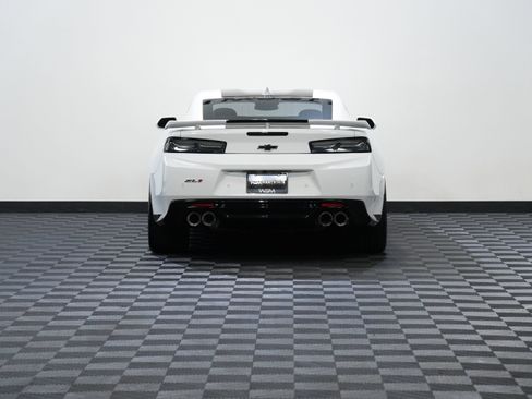 Used 2017 Chevrolet Camaro ZL1 RWD image 7