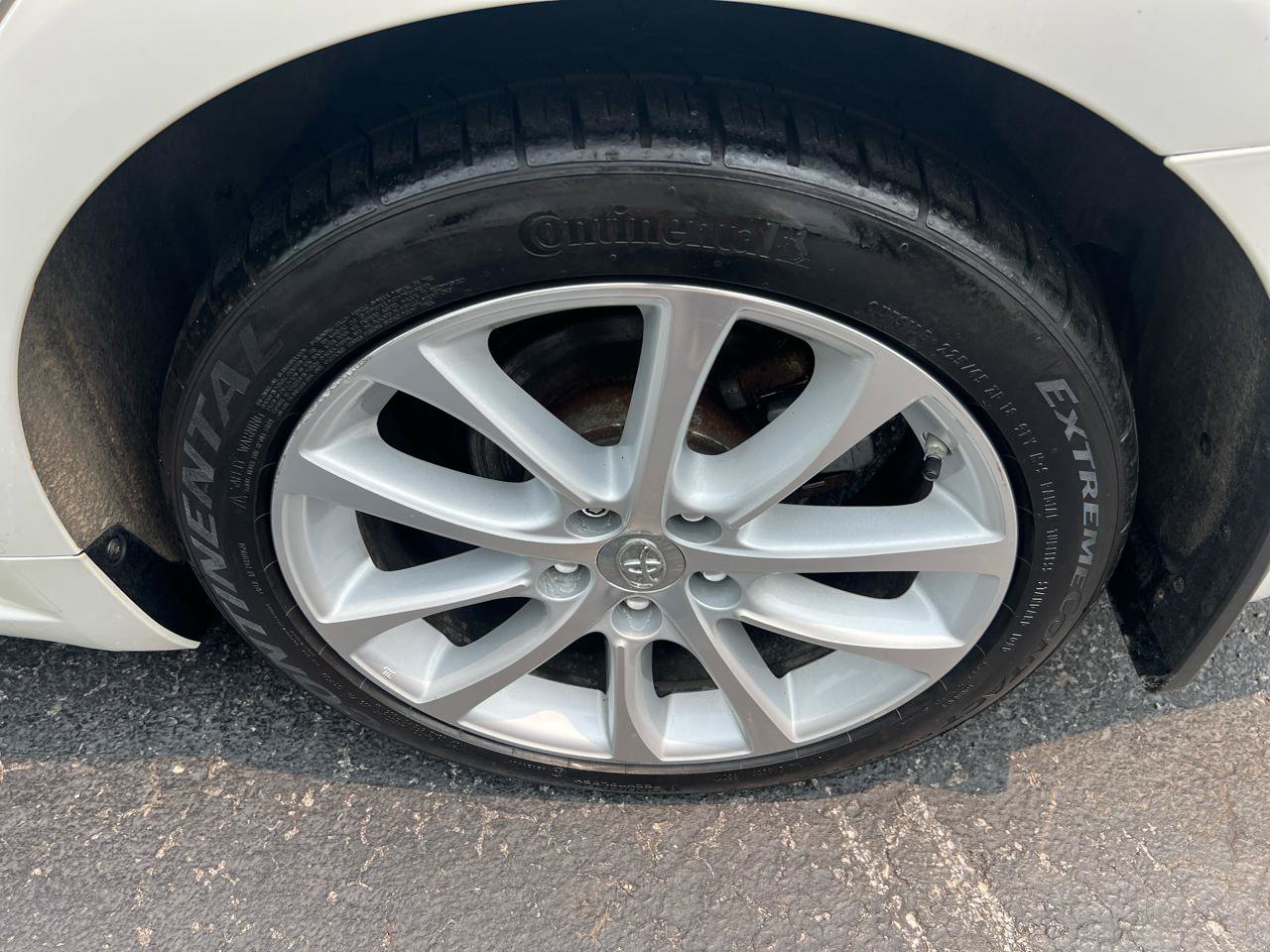 Used 2014 Toyota Avalon Limited FWD image 24
