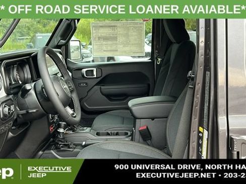 Used 2025 Jeep Wrangler Unlimited Sport AWD/4WD image 11