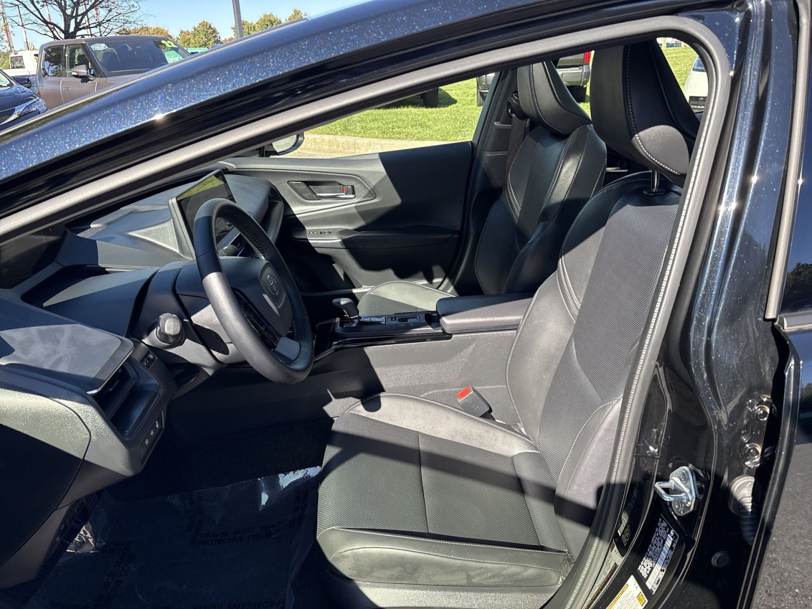 Used 2025 Toyota Prius AWD image 13