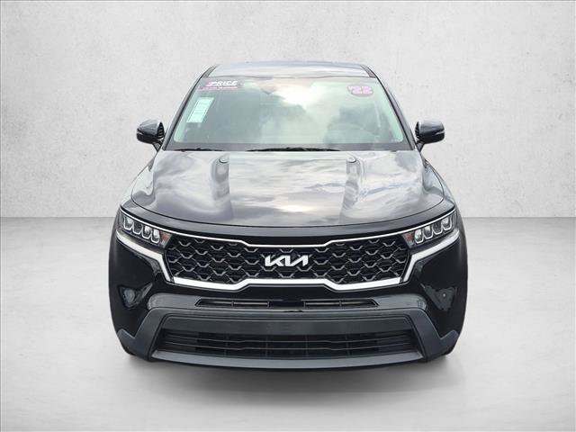 Used 2022 Kia Sorento LX FWD image 2