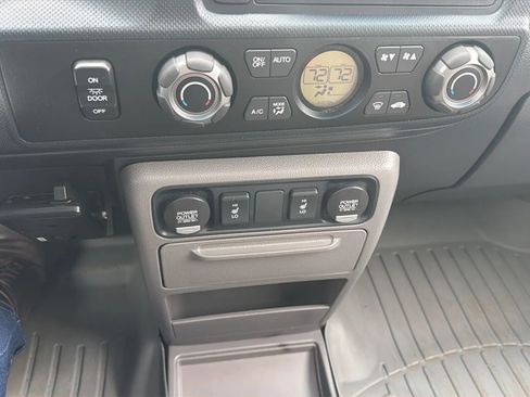 Used 2010 Honda Ridgeline RTL image 19