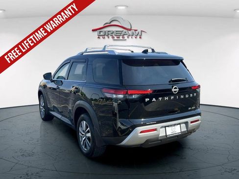 Used 2025 Nissan Pathfinder SL AWD/4WD image 6