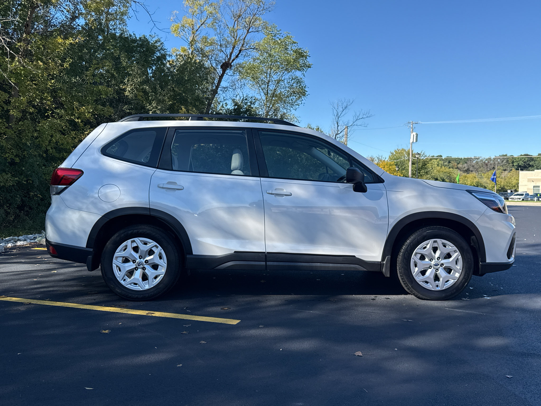 Used 2021 Subaru Forester AWD/4WD image 9
