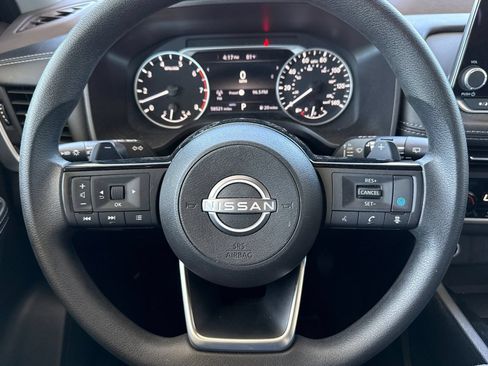 Used 2023 Nissan Rogue SV AWD/4WD image 34