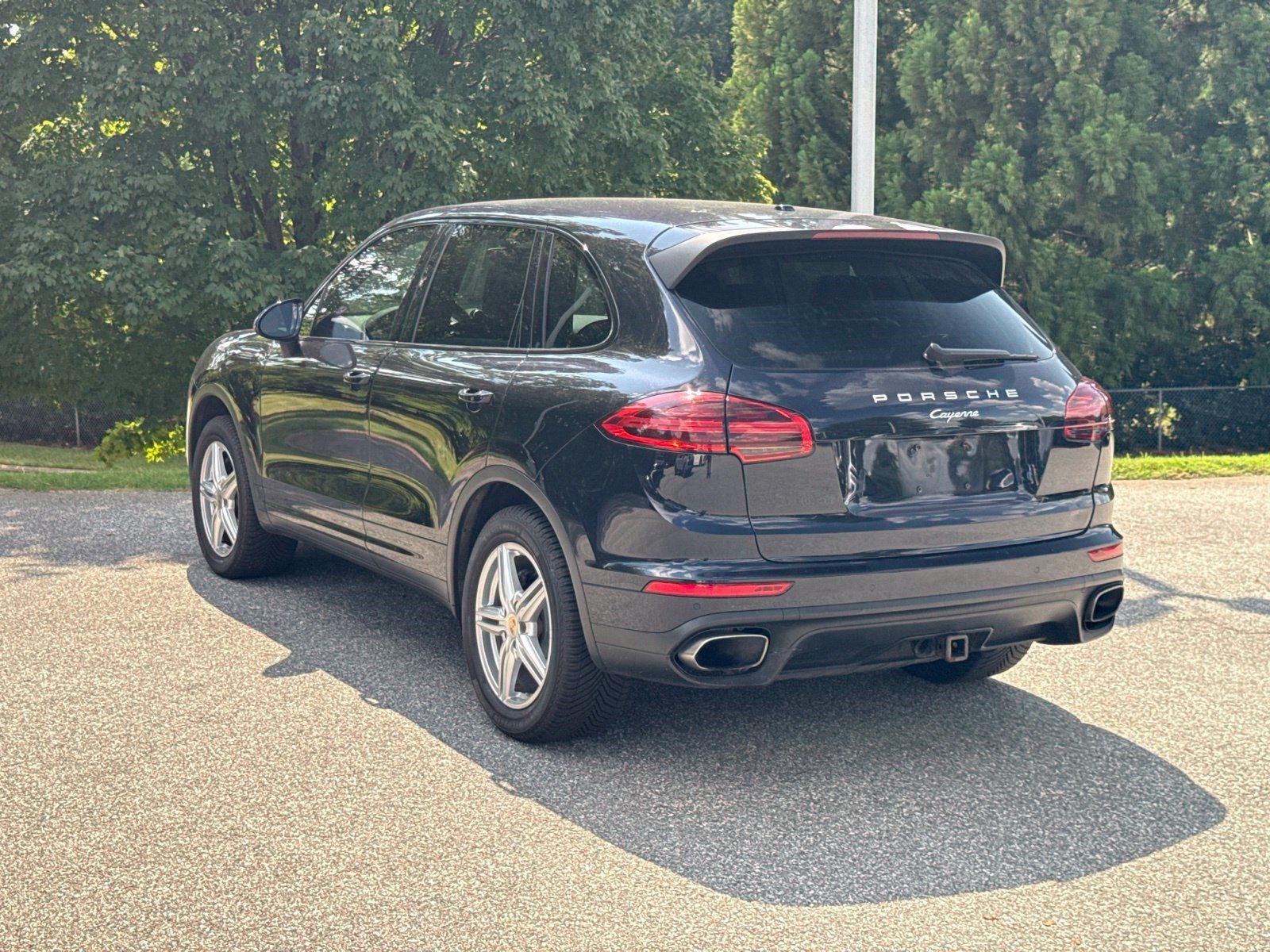 Certified 2018 Porsche Cayenne Platinum Edition AWD/4WD image 3