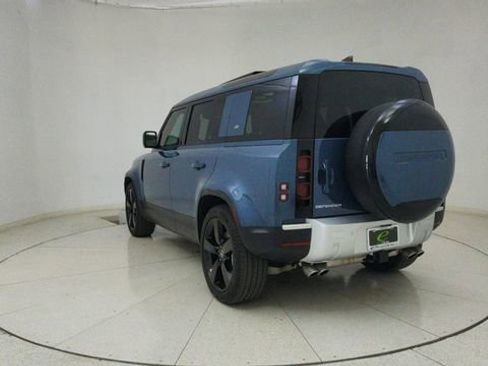 Used 2024 Land Rover Defender 110 SE image 72