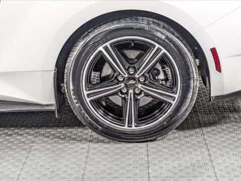 Used 2024 Ford Mustang Coupe image 32