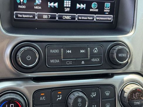 Used 2019 Chevrolet Tahoe LT w/ Luxury Package AWD/4WD image 28