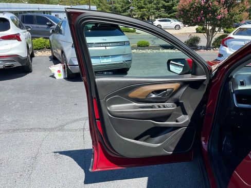 Used 2020 GMC Terrain SLE w/ Driver Convenience Package image 23