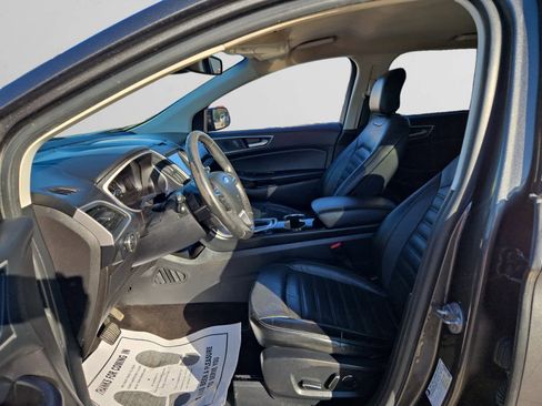 Used 2018 Ford Edge SEL w/ Equipment Group 201A image 9
