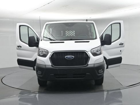 Certified 2025 Ford Transit 250 Low Roof w/ Exterior Upgrade Package RWD image 31