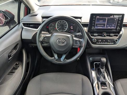 Used 2022 Toyota Corolla LE FWD image 15