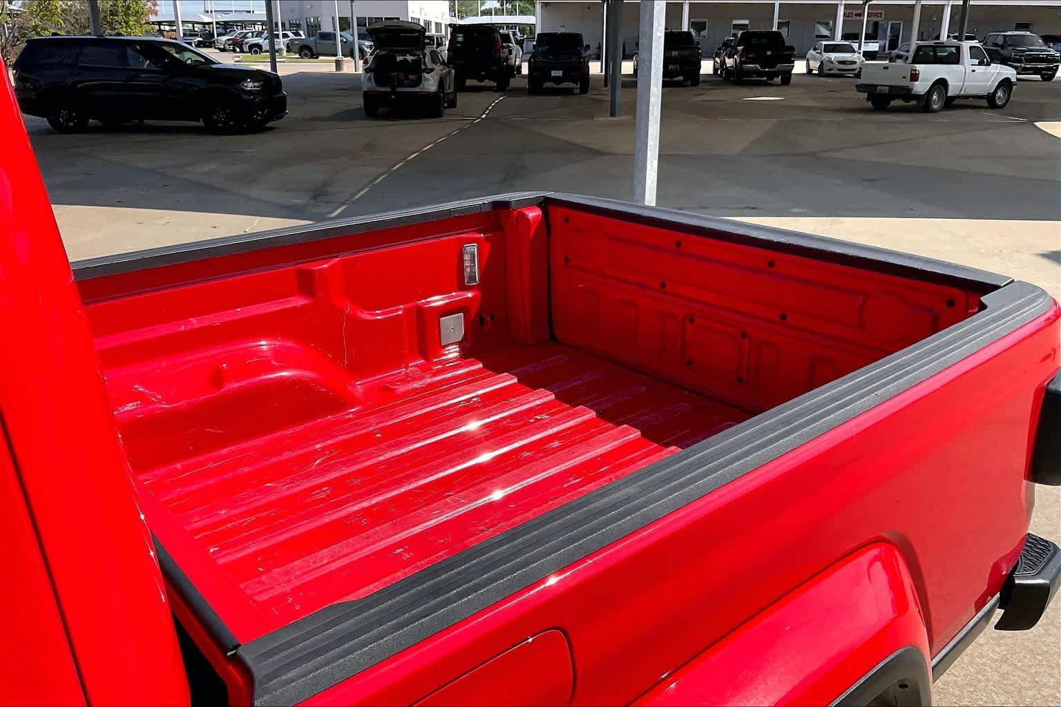 Used 2020 Jeep Gladiator Overland AWD/4WD image 31