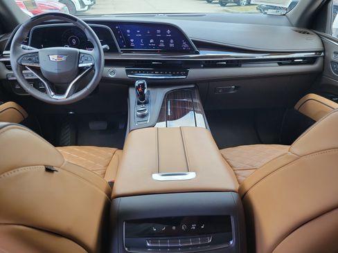 Certified 2023 Cadillac Escalade Premium Luxury w/ Performance Package AWD/4WD image 12