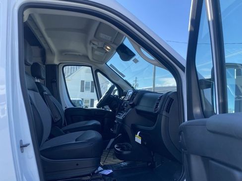 New 2026 RAM ProMaster 2500 w/ Convenience Group image 28