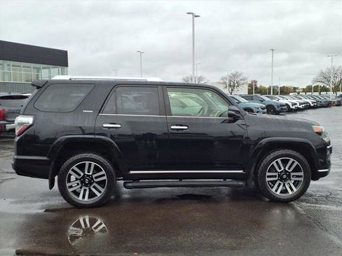 Used 2022 Toyota 4Runner Limited image 8