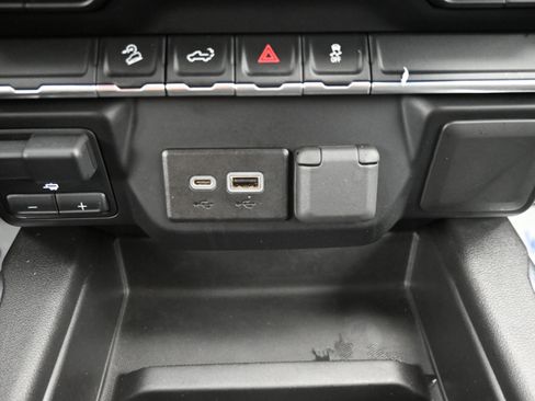 Used 2021 Chevrolet Silverado 1500 LT Trail Boss w/ Bed Protection Package image 20