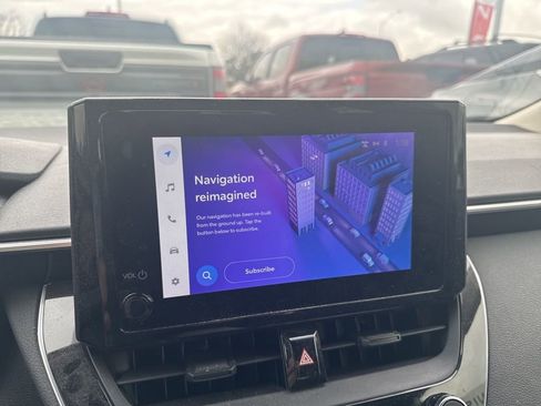 Used 2023 Toyota Corolla LE image 4