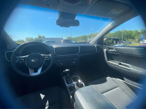 Used 2021 Kia Sportage LX FWD image 22