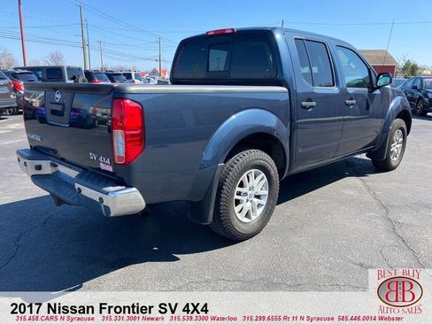 Used 2017 Nissan Frontier SV w/ SV Value Truck Package AWD/4WD image 7