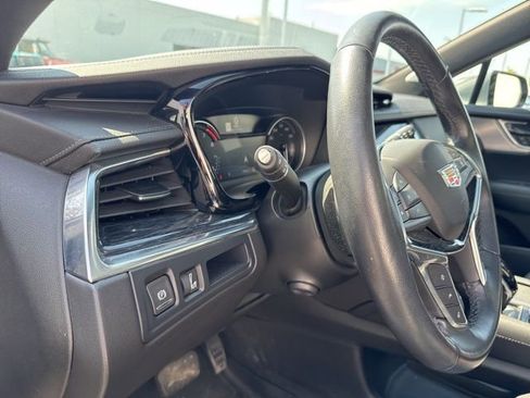Used 2023 Cadillac XT5 Premium Luxury image 14
