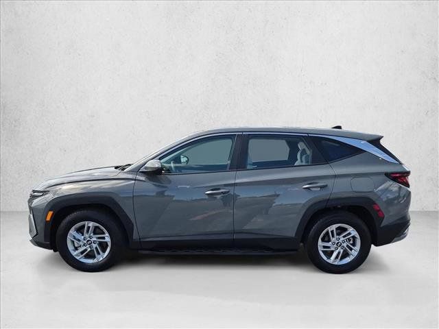 Certified 2025 Hyundai Tucson SE FWD image 9