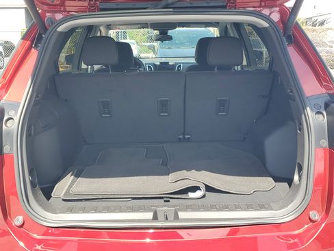 Used 2024 Chevrolet Equinox LT FWD image 7