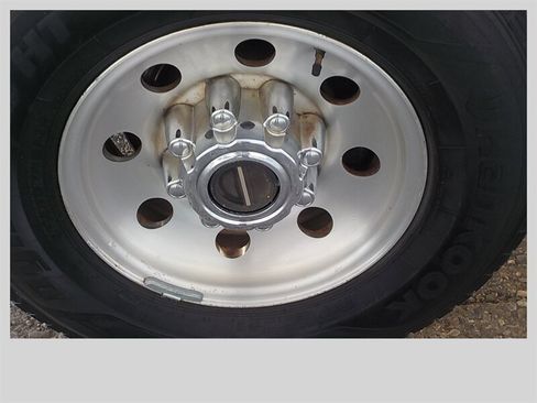 Used 2000 Ford F250 XL image 8