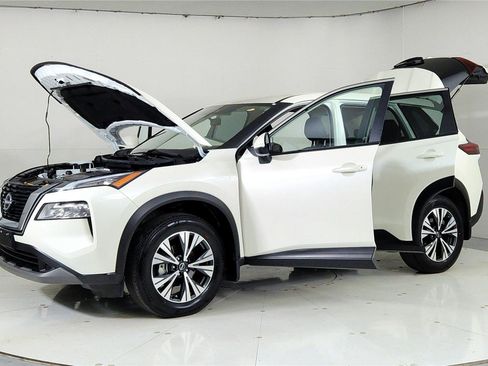 Certified 2023 Nissan Rogue SV image 10