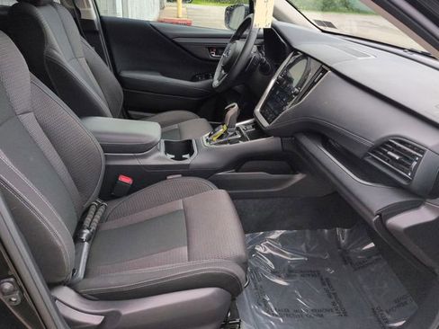 Used 2023 Subaru Outback Premium AWD/4WD image 29