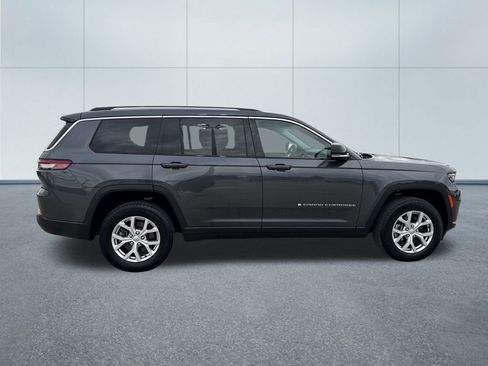 Certified 2022 Jeep Grand Cherokee L Limited image 8