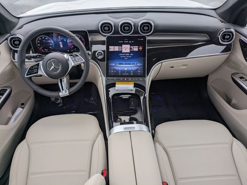 Used 2026 Mercedes-Benz GLC 300 4MATIC image 18