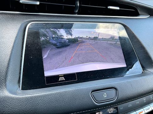 Used 2023 Cadillac XT4 Luxury FWD image 25