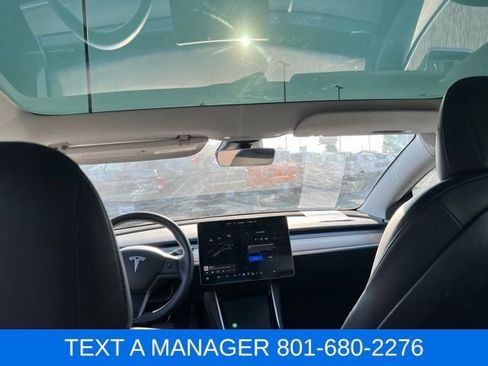 Used 2020 Tesla Model 3 Standard Range RWD image 35