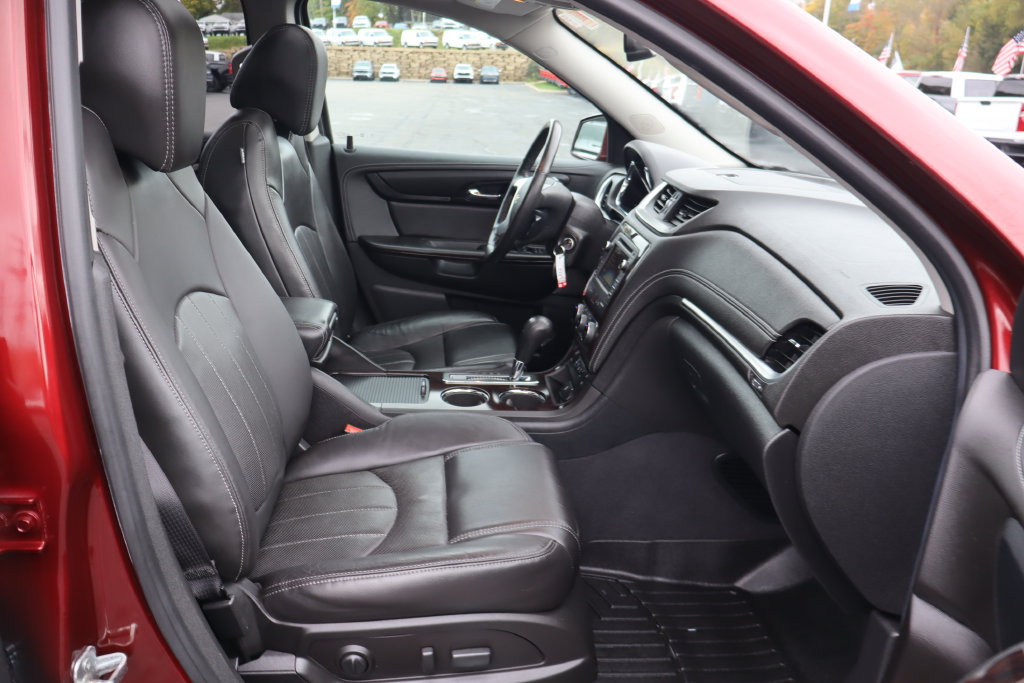 Used 2017 Chevrolet Traverse Premier AWD/4WD image 19