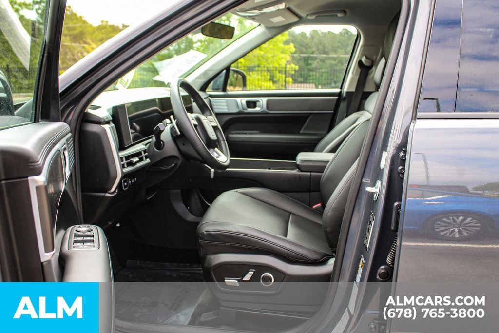 Used 2026 Hyundai Santa Fe SEL FWD image 16