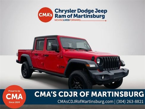 Used 2021 Jeep Gladiator Sport image 1