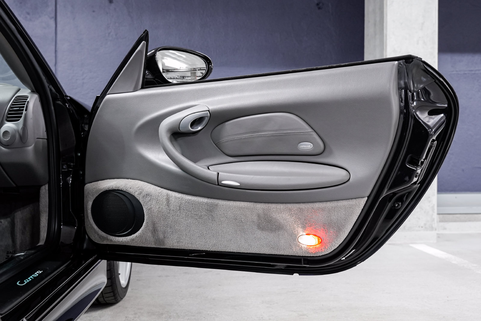 Used 2003 Porsche 911 Carrera RWD image 21
