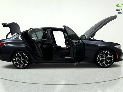 Used 2025 BMW 330i xDrive Sedan AWD/4WD image 9