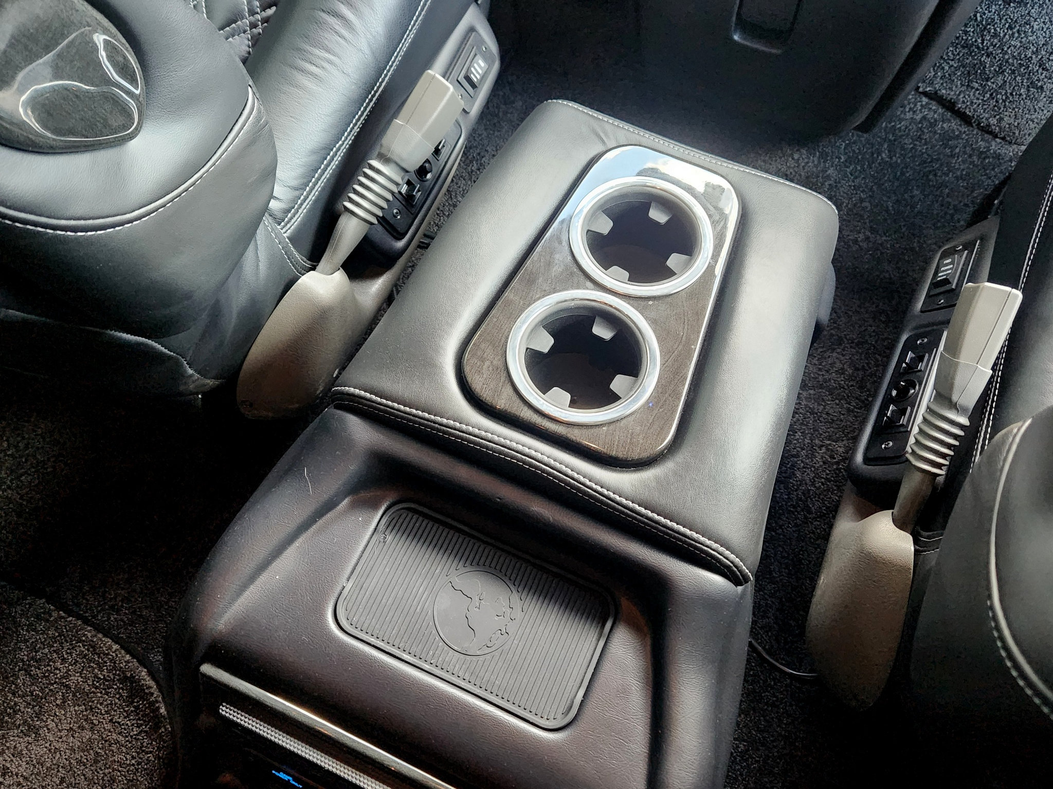 Used 2023 Chevrolet Express 2500 RWD image 50